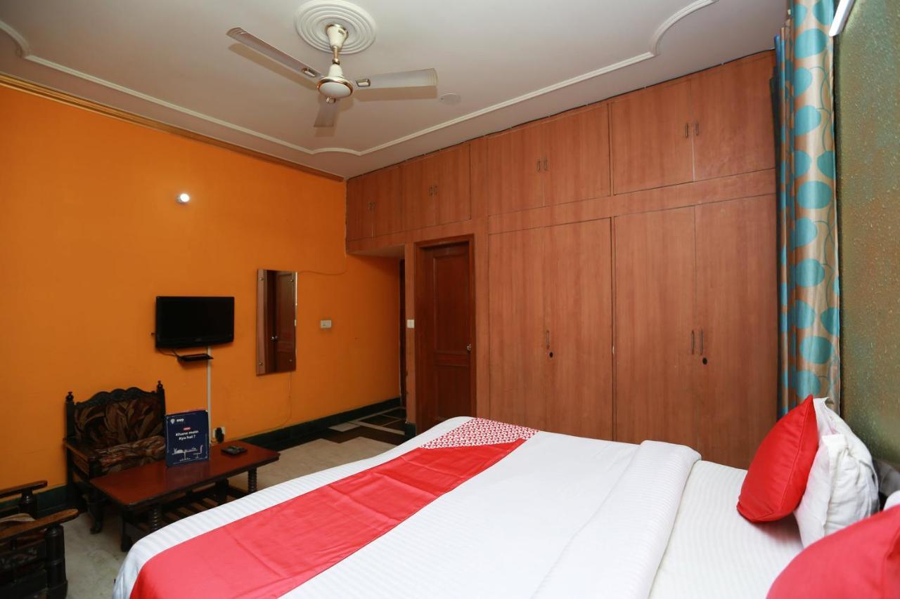 Oyo 11752 Hotel Sun Palace Residency Indirapuram ภายนอก รูปภาพ