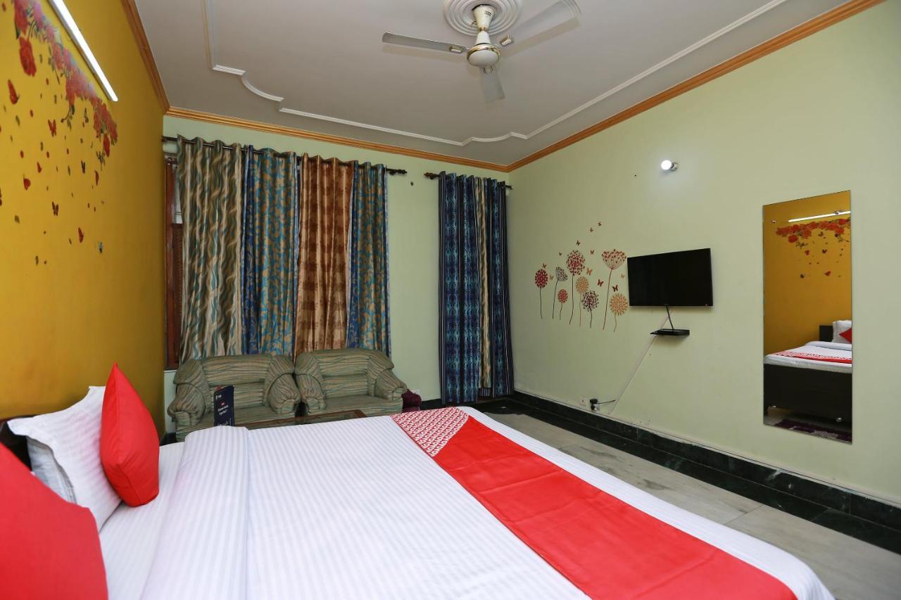 Oyo 11752 Hotel Sun Palace Residency Indirapuram ภายนอก รูปภาพ
